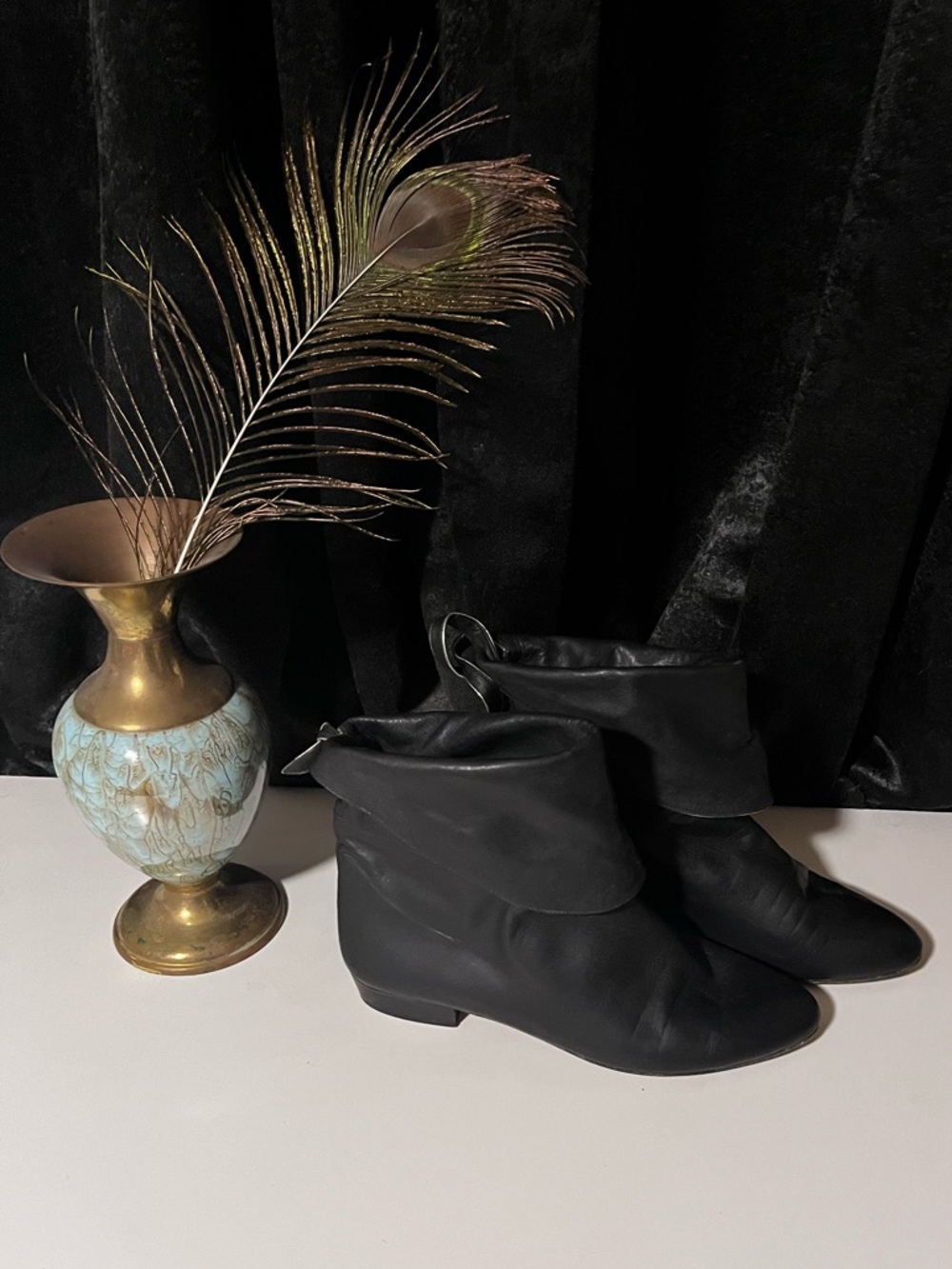 Vero Cuoio Black Fold-Over Leather Ankle Booties